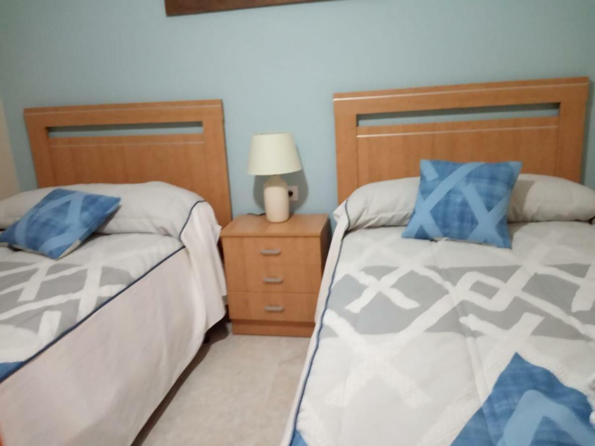 Apartamento Turistico La Victoria Trujillo Luaran gambar
